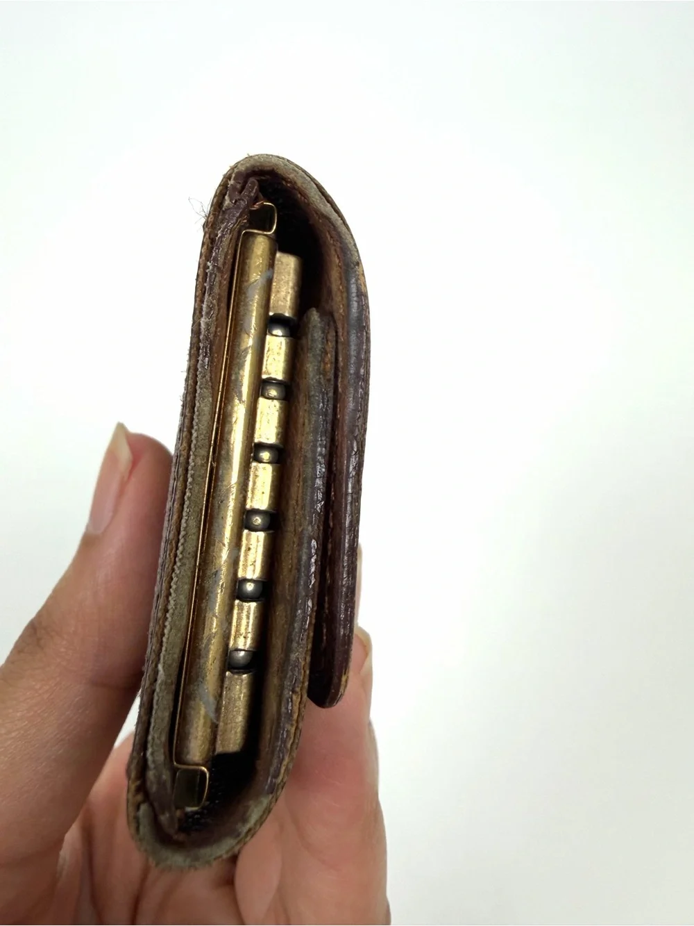 Authentic Louis Vuitton Monogram 6 Key Holder Case